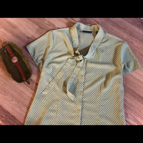 EUC! Lovely Green & White Polka Dot Bow Blouse 🌟 - Picture 6 of 6